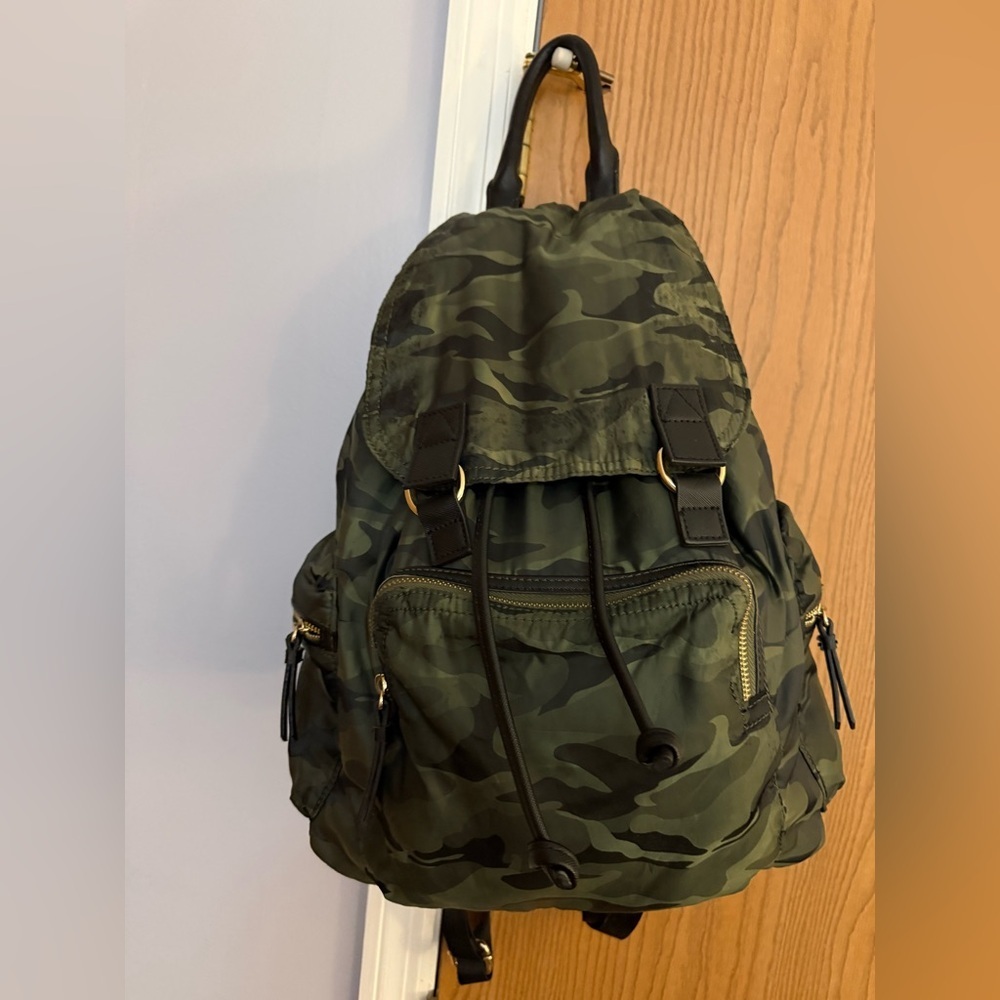 Vintage Forever 21 Green Camouflage Backpack